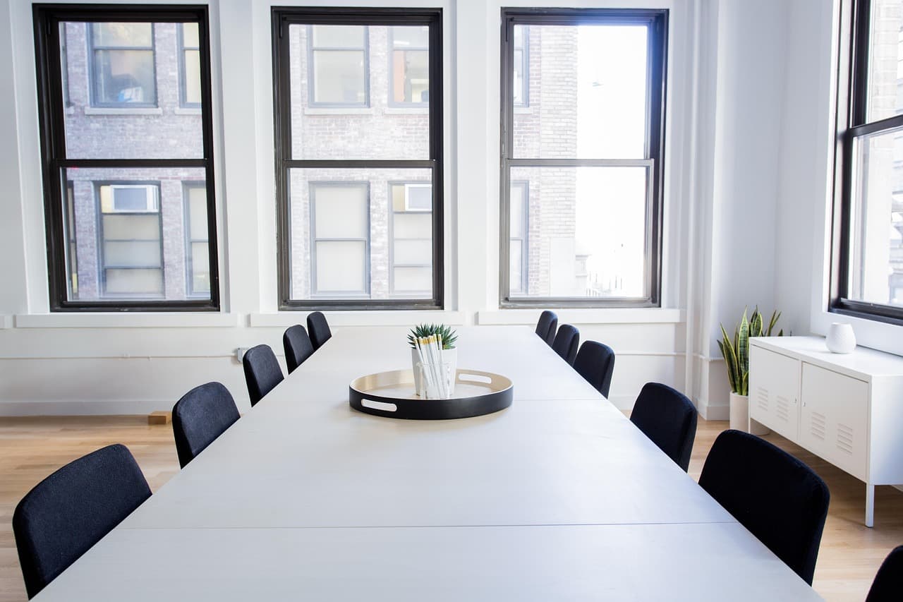 Dedicated Developers vs Outsourcing for a SaaS Roadmap That Changes Every Sprint